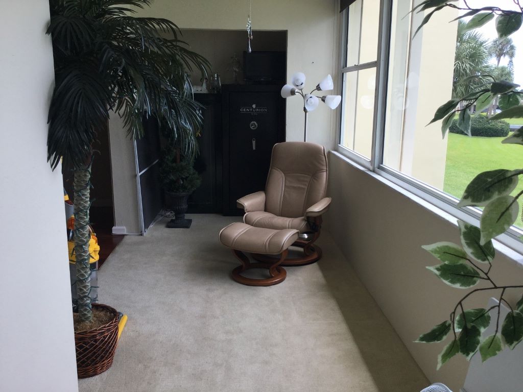 4775 Cove Cr. #206, St. Petersburg, FL 33708