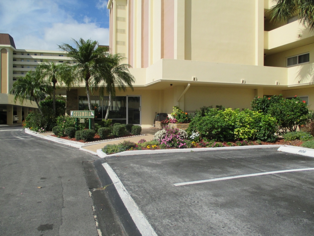 4725 Cove Cr. #910, St. Petersburg, FL 33708