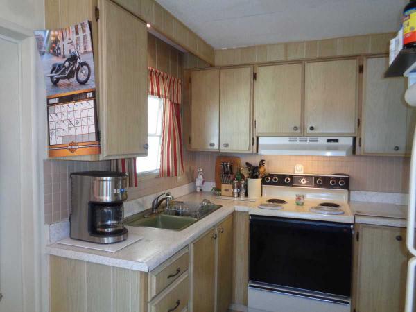 Sunshine Mobile Home Park&Sales 7403 46 AVE N#1Saint Petersburg, FL 33709