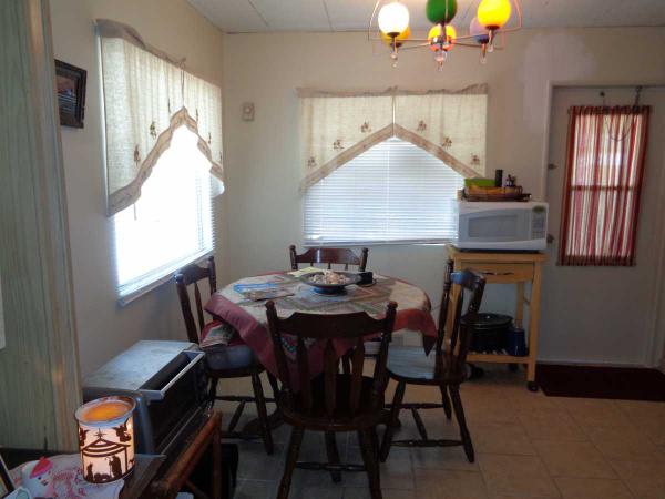 Sunshine Mobile Home Park&Sales 7403 46 AVE N#1Saint Petersburg, FL 33709