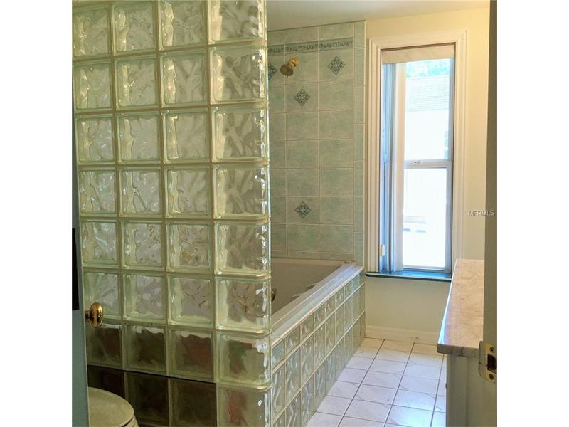 6124 55TH AVENUE N, St Petersburg, FL 33709