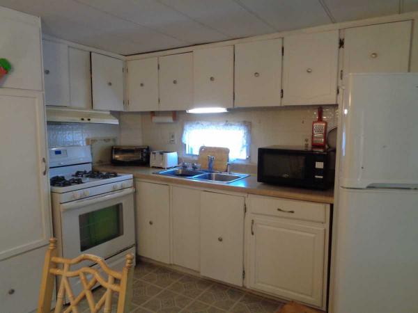 Sunshine Mobile Home Park&Sales 7403 46 AVE N#32Saint Petersburg, FL 33709
