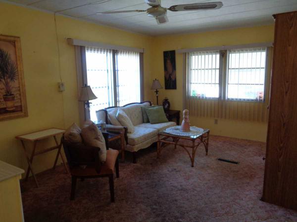 Sunshine Mobile Home Park&Sales 7403 46 AVE N#32Saint Petersburg, FL 33709