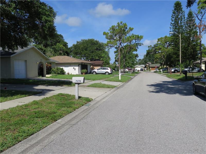 7271 ORKNEY AVENUE N, St Petersburg, FL 33709