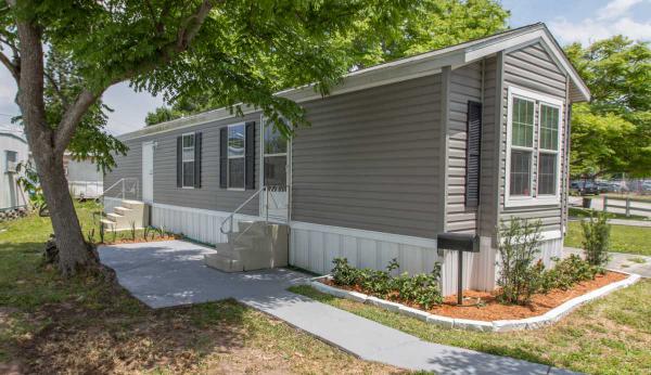 Villa Plumosa Mobile Home Park 3271 53rd Ave NoSaint Petersburg, FL 33714