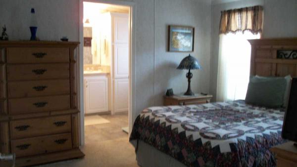 Lowe's City Mobile Home Community5200 28th St N 304Saint Petersburg, FL 33714