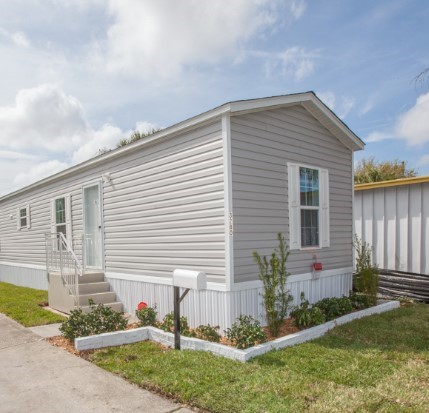 Villa Plumosa Mobile Home Park 3280 53rd Ave NoSaint Petersburg, FL 33714