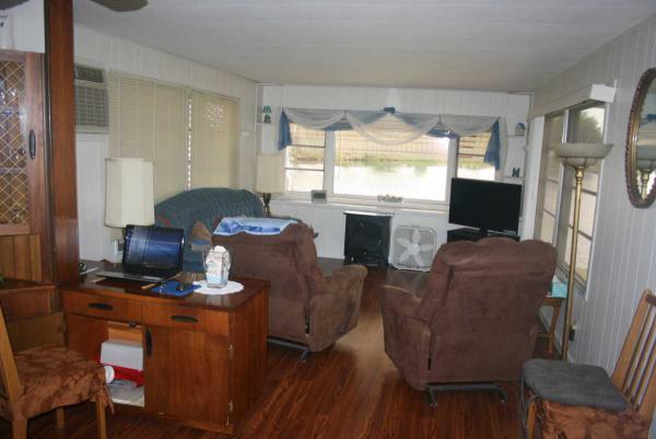 Venetian Mobile Home Court5620 2ND WAY NO33716Saint Petersburg, FL 33716