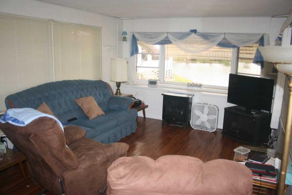 Venetian Mobile Home Court5620 2ND WAY NO33716Saint Petersburg, FL 33716