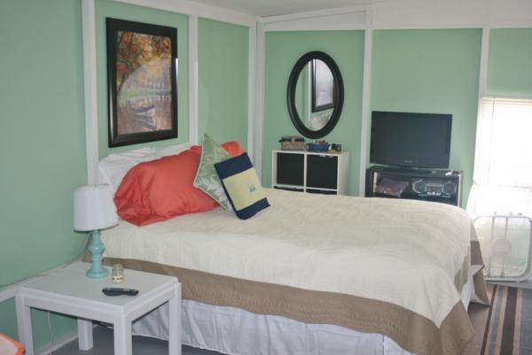 Pinewood Village10697 PopularSaint Petersburg, FL 33716