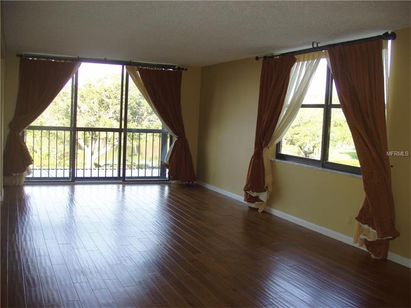 100 OAKMONT LANE, Belleair, FL 33756