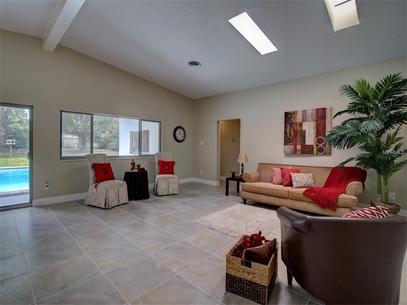 1424 S EVERGREEN AVENUE, Clearwater, FL 33756