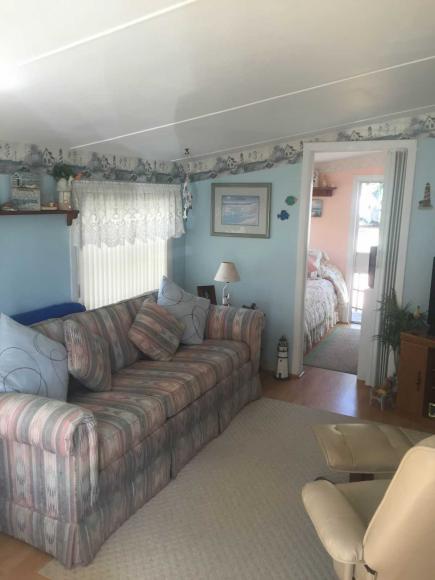 Avalon 16860 US 19 N, lot 264Clearwater, FL 33764