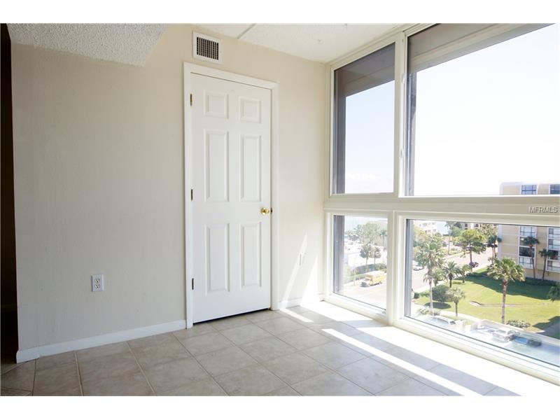 800 S GULFVIEW BOULEVARD, Clearwater Beach, FL 33767