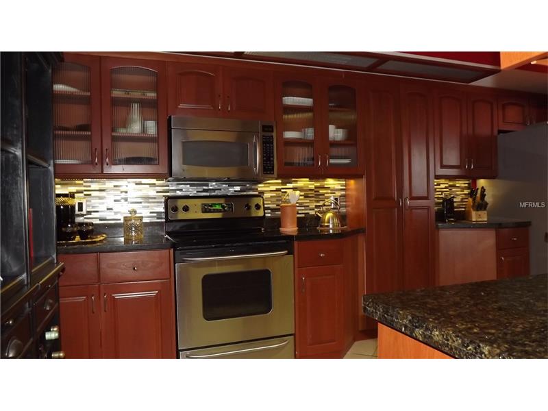 670 ISLAND WAY, Clearwater Beach, FL 33767