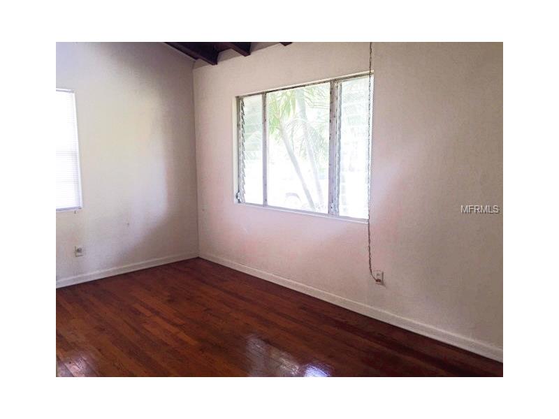 1040 10TH AVENUE NW, Largo, FL 33770