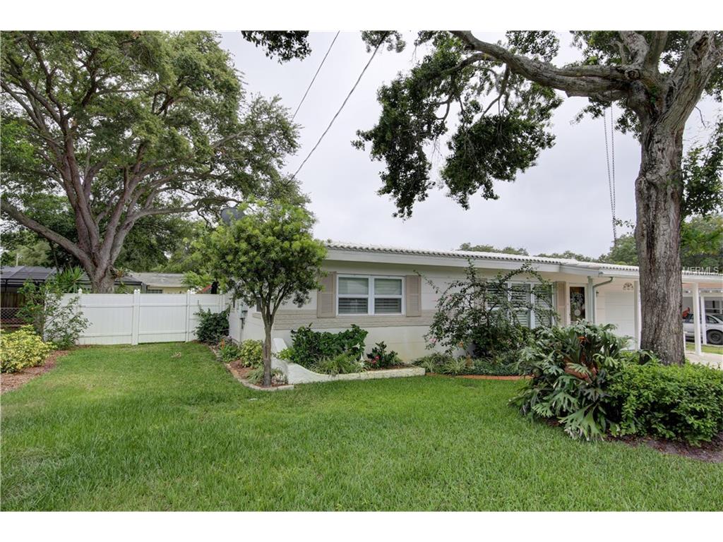 902 Bay Breeze Ter, Largo, FL 33770