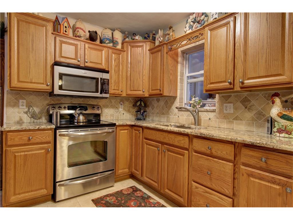 902 Bay Breeze Ter, Largo, FL 33770
