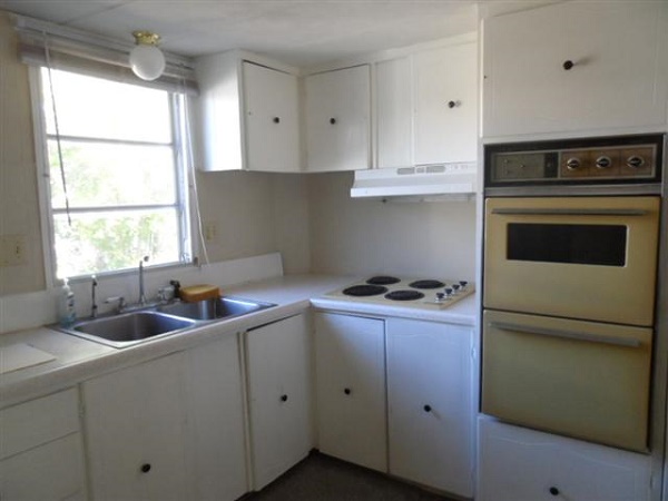 Oak Crest Mobile Home Park9925 Ulmerton Rd., #208Largo, FL 33771