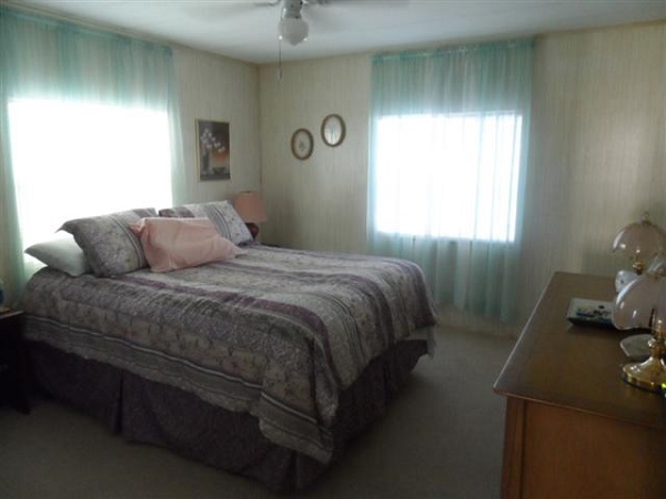 Oak Crest Mobile Home Park9925 Ulmerton Rd., #491Largo, FL 33771