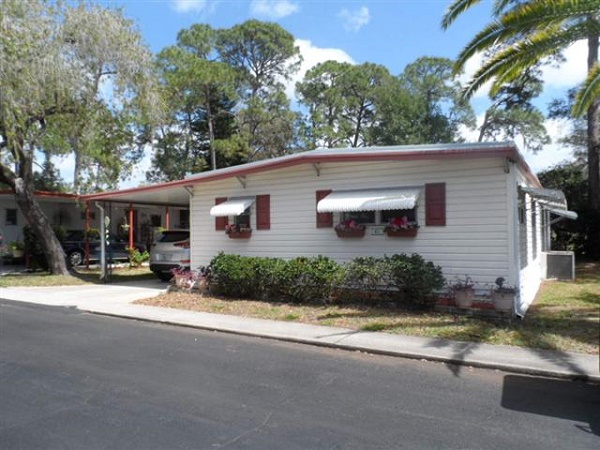 Oak Crest Mobile Home Park9925 Ulmerton Rd., #41Largo, FL 33771