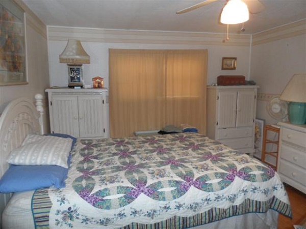 Oak Crest Mobile Home Park9925 Ulmerton Rd., #41Largo, FL 33771