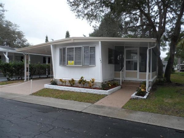 Oak Crest Mobile Home Park9925 Ulmerton Rd., #147Largo, FL 33771
