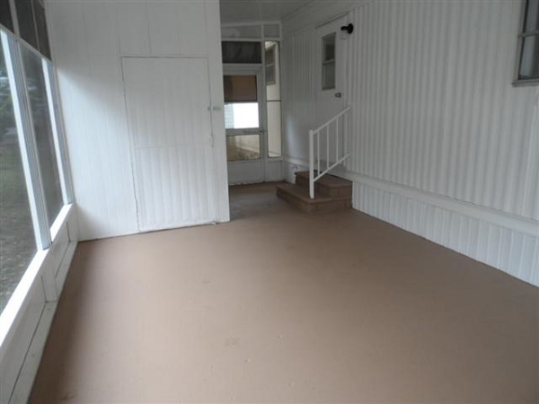 Oak Crest Mobile Home Park9925 Ulmerton Rd., #147Largo, FL 33771