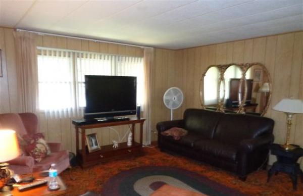 Oak Crest Mobile Home Park9925 Ulmerton Rd., #48Largo, FL 33771