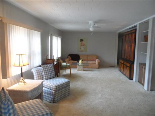 Oak Crest Mobile Home Park9925 Ulmerton Rd., #253Largo, FL 33771