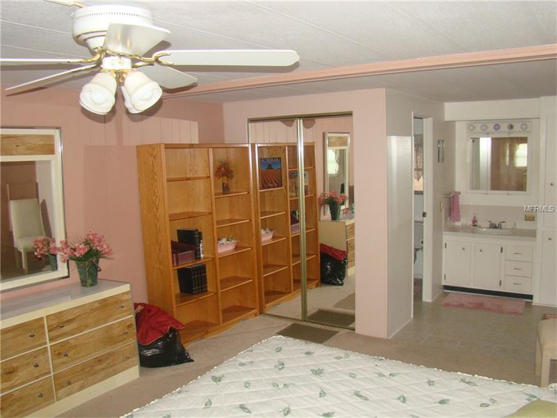 7100 ULMERTON ROAD, Largo, FL 33771