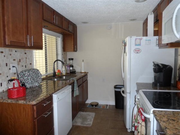 Oak Crest Mobile Home Park9925 Ulmerton Rd., #511Largo, FL 33771
