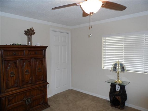 Oak Crest Mobile Home Park9925 Ulmerton Rd., #511Largo, FL 33771