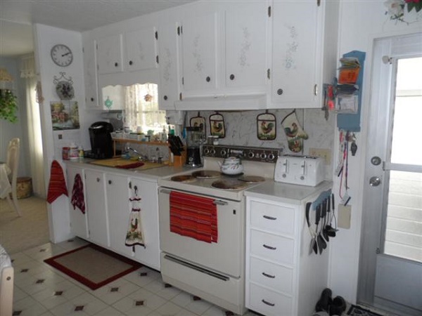 Oak Crest Mobile Home Park9925 Ulmerton Rd., #225Largo, FL 33771