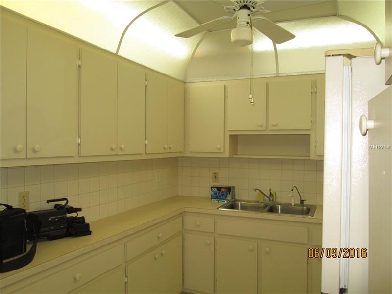 8454 111TH STREET, Seminole, FL 33772