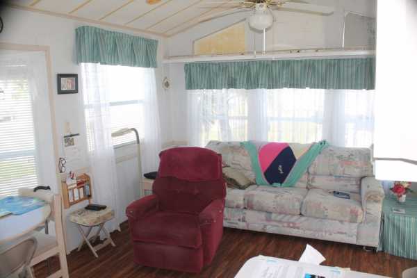Rainbow Village Carefree11911 66th Street Largo, FL 33773