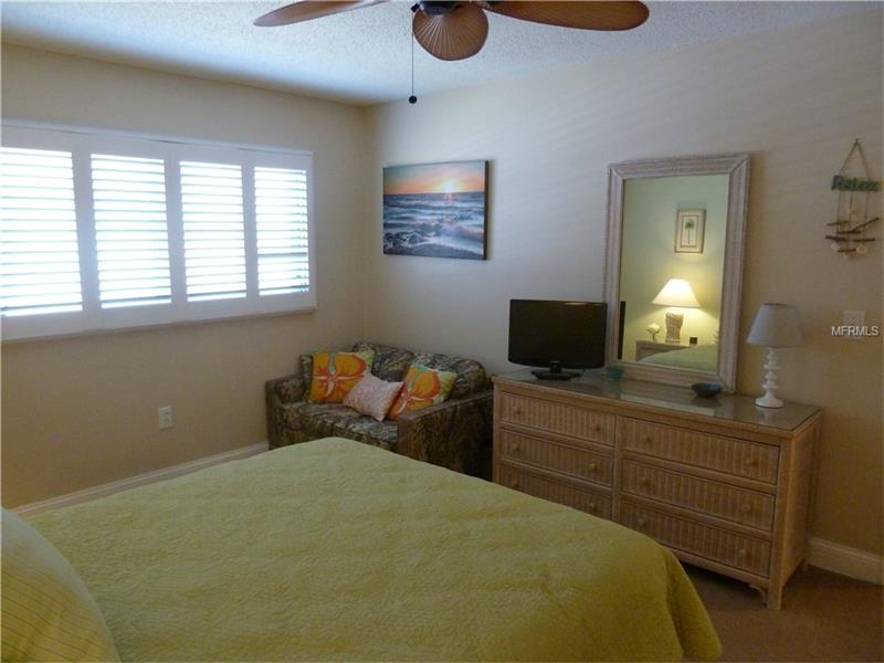 13809 MISSION OAKS BOULEVARD, Seminole, FL 33776