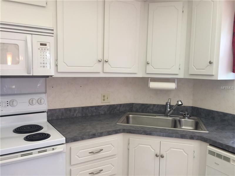 210 ASPEN CIRCLE, Seminole, FL 33777