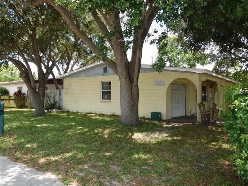 8479 74TH AVENUE N, Seminole, FL 33777