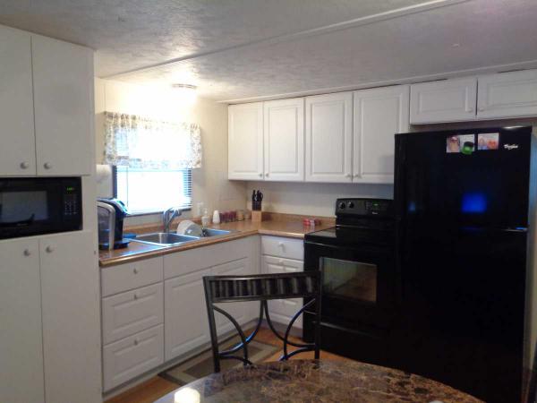 Lake Bon Bon Mobile Home Park6190 62 AVE N # 37Pinellas Park, FL 33781