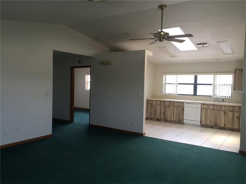 5650 PARK BOULEVARD N, Pinellas Park, FL 33781