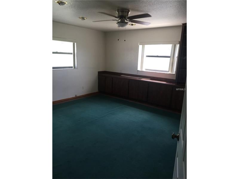 5650 PARK BOULEVARD N, Pinellas Park, FL 33781