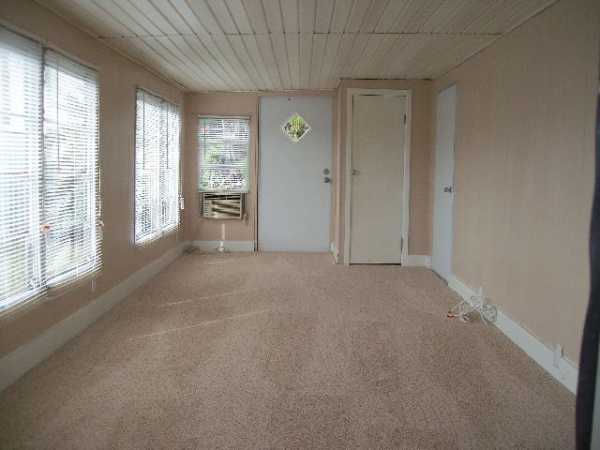 Crystal Lake93144 4th StPinellas Park, FL 33782
