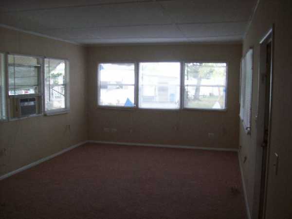 Crystal Lake93087 6th StreetPinellas Park, FL 33782