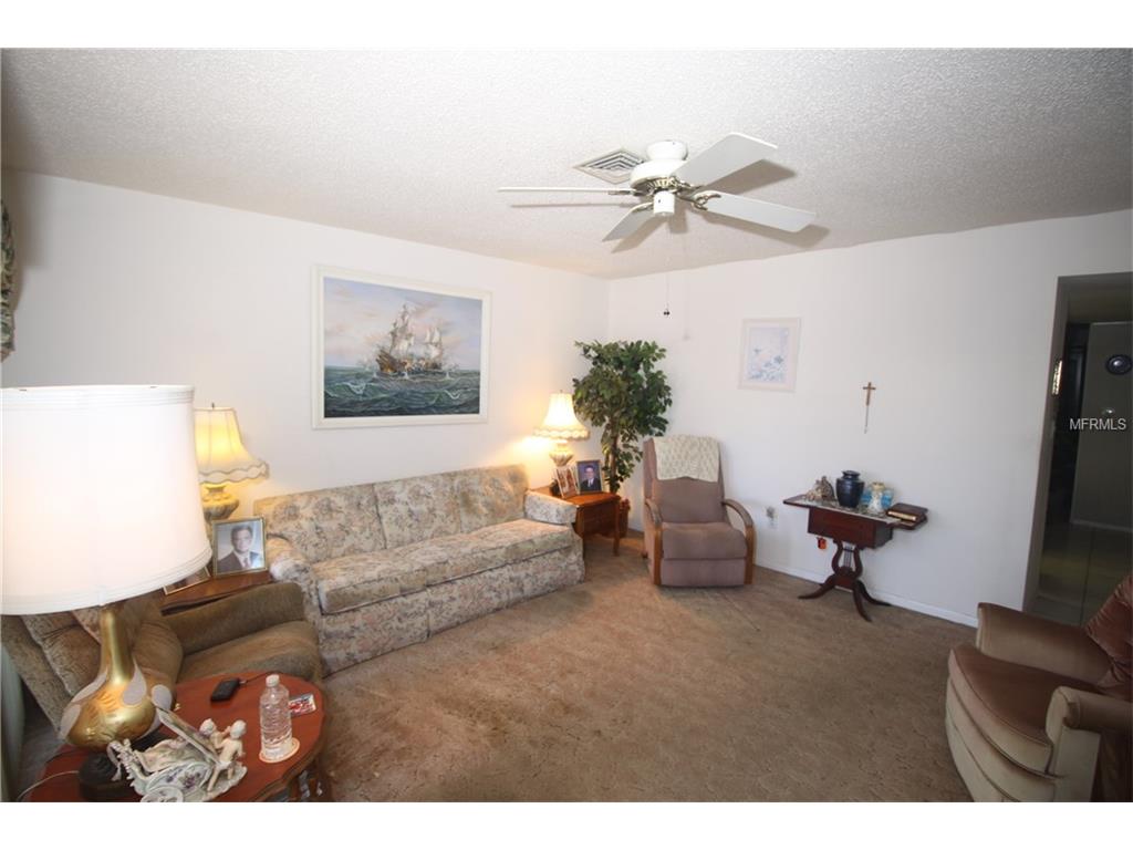 10649 Sandalwood Ct N, Pinellas Park, FL 33782