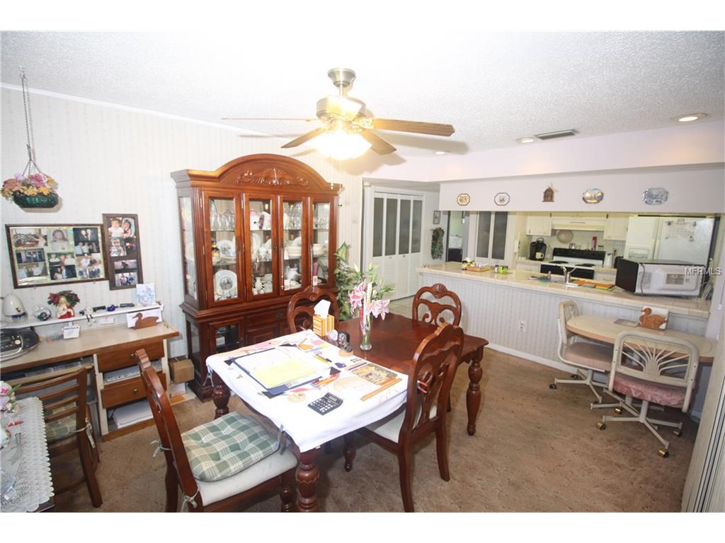 10649 Sandalwood Ct N, Pinellas Park, FL 33782