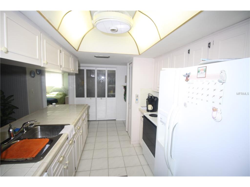 10649 Sandalwood Ct N, Pinellas Park, FL 33782