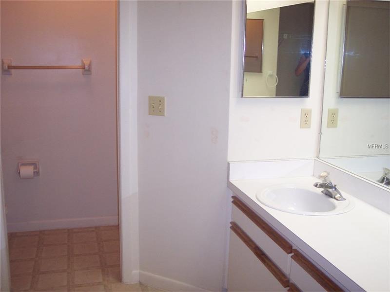 8711 40TH WAY N, Pinellas Park, FL 33782