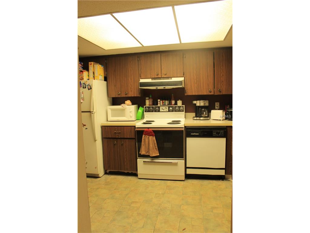 10800 US Highway 19 N, Pinellas Park, FL 33782