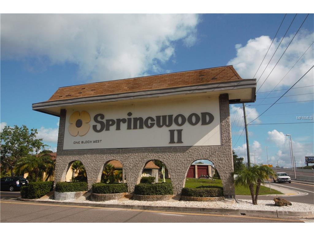 10660 Sandalwood Ct N, Pinellas Park, FL 33782